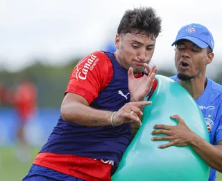 Bahia precisa olhar pra Manchester e jogar em função do camisa 9 para voltar a vencer