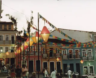 Bandeirolas e fogueiras: qual a origem desses símbolos históricos?