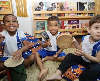 Bebetecas antirracistas serão implantadas em escolas de Salvador