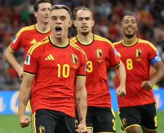 Bélgica goleia e assume liderança após empate entre Egito e Irã