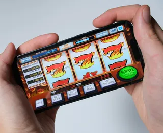 Bets lucram R$ 36 bilhões com perdas de apostadores no Brasil em 2025