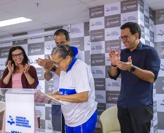 Bolsa de R$ 100 para estudantes de Salvador começa a ser paga em setembro