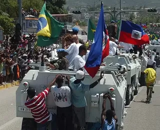 Brasil e Haiti já se enfrentaram em “jogo de paz” há 20 anos atrás; relembre