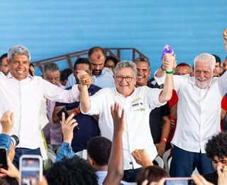 Caetano inaugura Policlínica após investimento de R$ 50 milhões