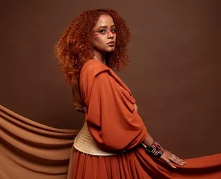 Cantora baiana lança álbum inspirado por memória e ancestralidade