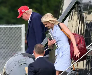 Cartas revelam relação íntima entre assessora e Trump: “Meu guardião”