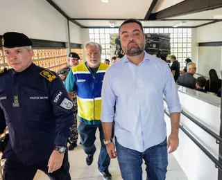 Cláudio Castro é alvo de busca da Polícia Federal por fraudes do Master