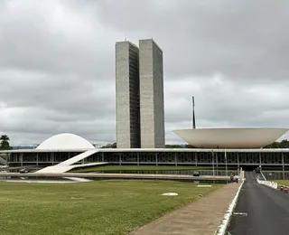 Congresso adia fim do recesso e define nova data para retorno; confira