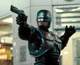 Conheça ator que vai viver o novo RoboCop em série do Prime Video