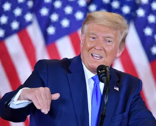 Craque da Inglaterra joga golfe com Donald Trump e elogia presidente
