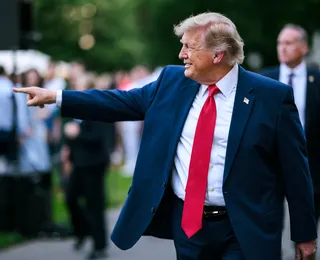 ‘Crise do Pix’ coloca Trump no centro de embate entre Lula e Flávio Bolsonaro