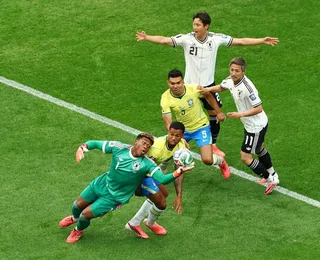 Destaque contra o Brasil, goleiro desiste do PSG e escolhe outro time