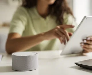 Dispositivos inteligentes já estão em mais de 20% dos lares com internet no Brasil