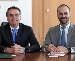 Eduardo reage após deputado do PL chamar Jair Bolsonaro de 'covarde'