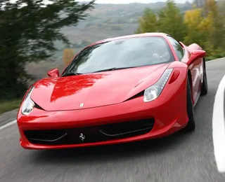 Empresário cai em golpe e troca Ferrari de R$ 4 milhões por relógio falso