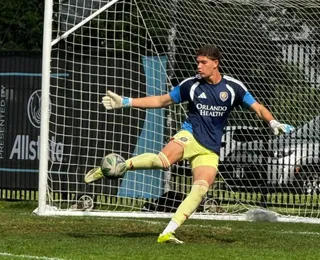 Ex-Bahia, goleiro de 18 anos se destaca em Orlando e mira profissional