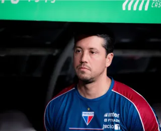 Ex-Vitória, Thiago Carpini “joga a obrigação” do título ao rubro-negro