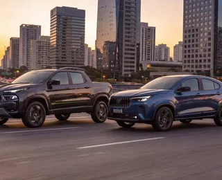 Fiat lança séries comemorativas de Fastback e Toro para celebrar 50 anos no Brasil