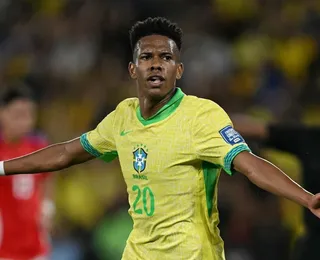 Fora da Copa por lesão, Estevão se diz curado em testemunho em igreja