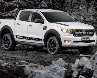Ford Ranger tem descontos de R$ 70 mil e bate preço de picape da Fiat