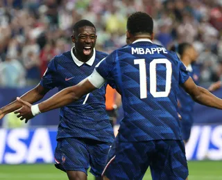 França vence Iraque com dois de Mbappé e vai à próxima fase da Copa