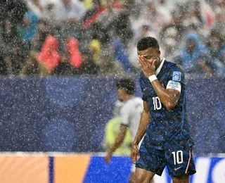 França x Iraque é primeiro jogo suspenso por temporal na Copa do Mundo
