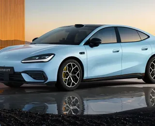 Geely Galaxy TT: sedã elétrico alcança 725 km com bateria menor