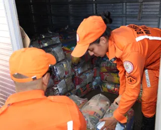 Governo da Bahia presta assistência a moradores atingidos por desastre ambiental em Salvador