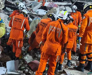 Idoso fica preso sob escombros após desabamento de laje em Salvador