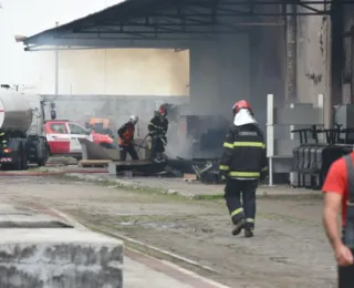 Incêndio destrói galpão e arquivos do TJ do Espírito Santo