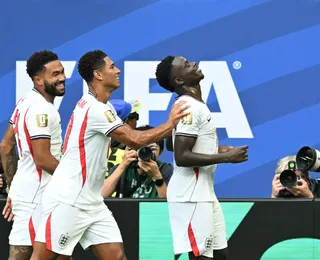 Inglaterra bate a França em duelo de dez gols pelo 3º lugar da Copa