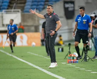 Jair Ventura assume preocupação com dupla de titulares do Vitória