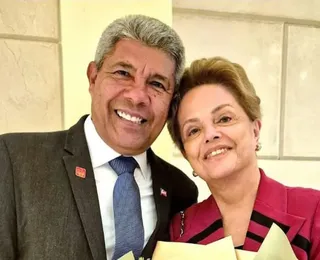 Jerônimo concede maior honraria do Governo da Bahia a Dilma Rousseff