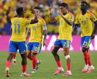 Jhon Arias decide, e Colômbia avança às oitavas da Copa do Mundo