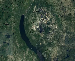 Jovem usa Google Maps e descobre cratera de 390 milhões de anos