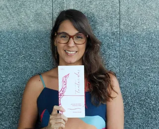 Livro costurado à mão de poeta baiana ganha lançamento em Salvador