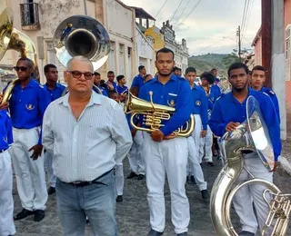 Lyra Orpheica toca o hino da Cidade Heroica