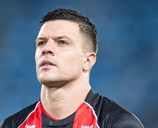 "Me mandaram embora": Kayzer rebate torcida do Fortaleza após final