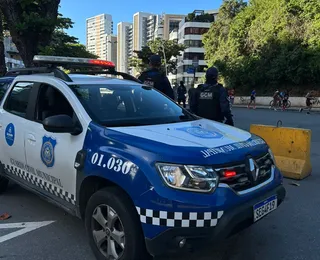 Motociclista é preso após tentar furar blitz e agredir guarda municipal em Salvador