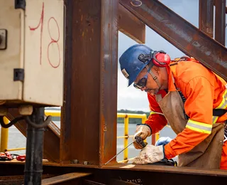 Neto segue negando ponte, mesmo com canteiros de obras a todo vapor