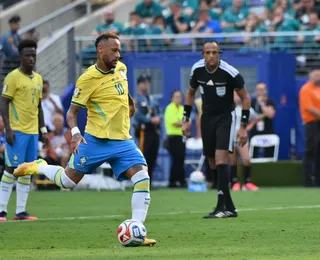 Neymar se iguala a Pelé em marca histórica após eliminação