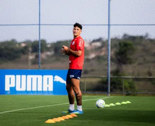 Novo atacante do Bahia, Alejo Véliz faz primeiro treino no CT