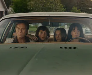 Novo filme de J.J. Abrams mistura dinossauros e viagem no tempo