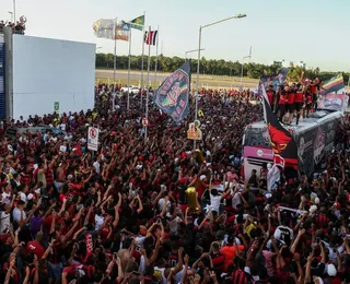 Organizada do Vitória convoca AeroNego antes de viagem para Curitiba