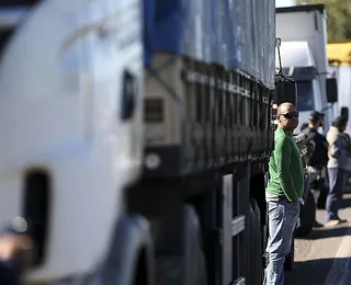 Piso do frete rodoviário de cargas passa a ter fiscalização mais rígida