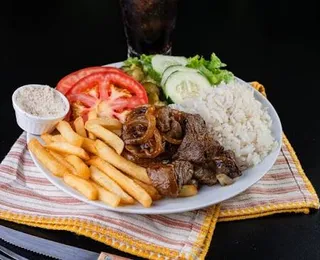 Preço médio do prato feito sobe em todo o país e chega a R$ 31,90
