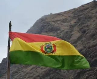Queda de avião militar na Bolívia deixa seis mortos em área de tensão