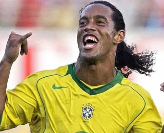Ronaldinho Gaúcho deixa aposentadoria e volta a jogar em time italiano