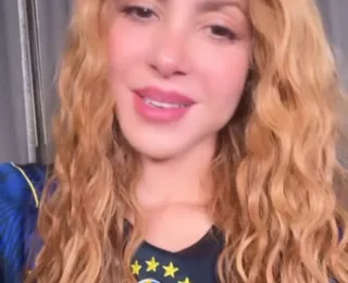 Shakira anuncia feat com Léo Santana após classificação do Brasil