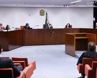 STF define fim de aposentadoria compulsória remunerada como punição